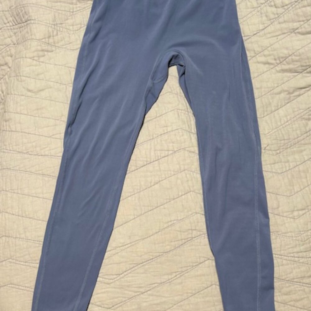 Blue Buff bunny legacy leggings size small like new - Picture 8 of 10